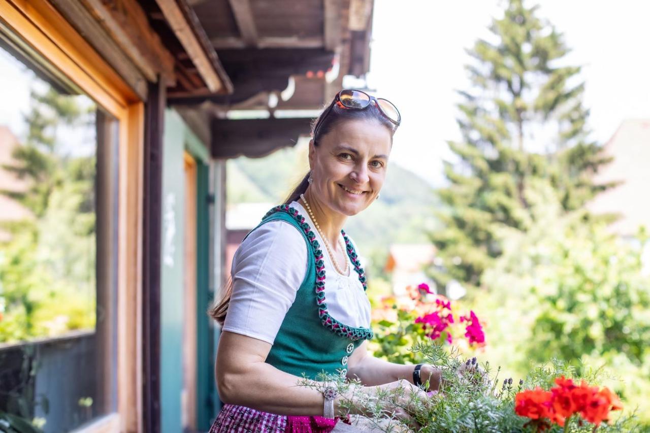 Alpenrelax Haus Weidmannsheil Wohnen Im Romantischen Forsthaus Werfen Extérieur photo